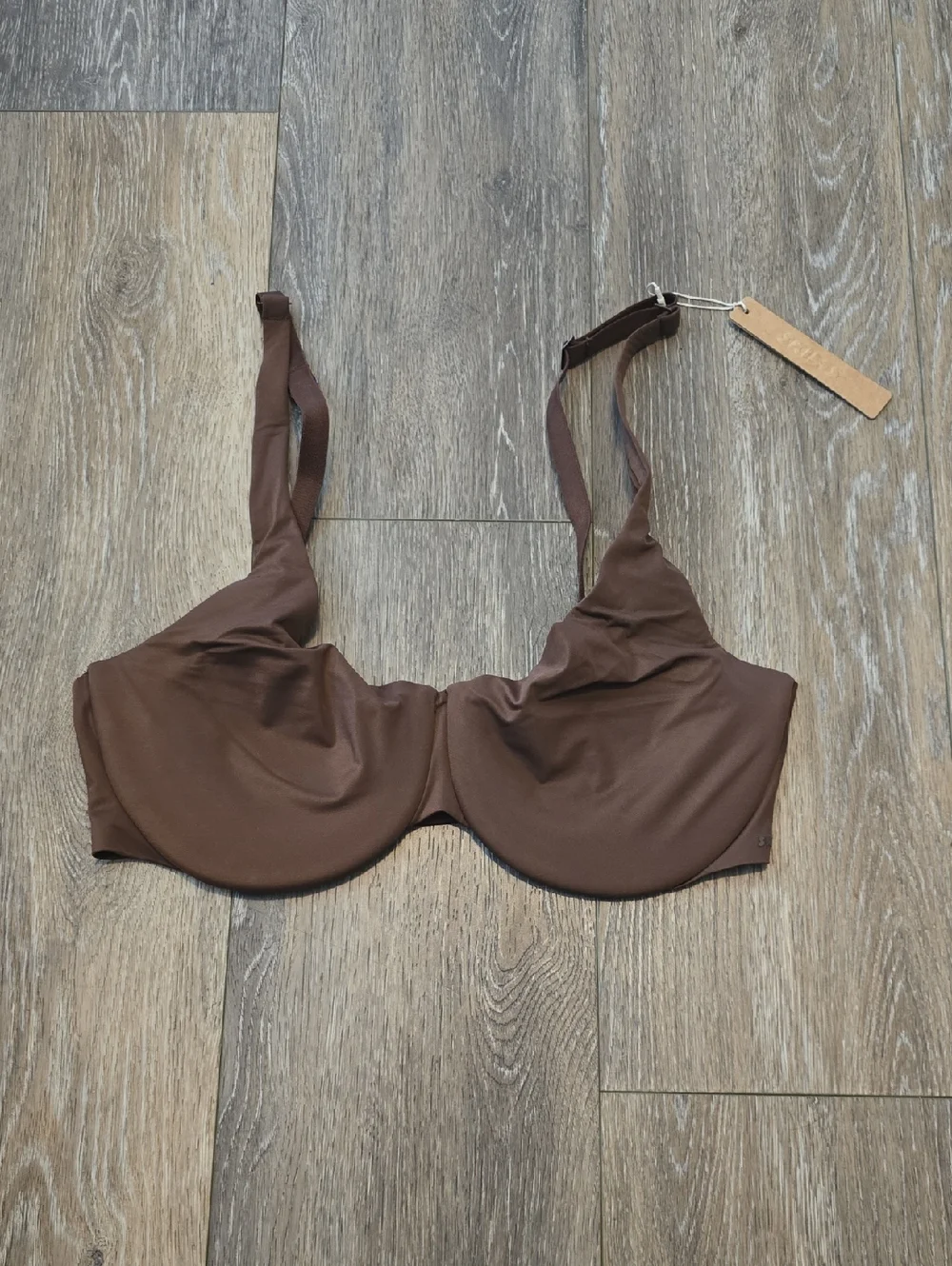 SKIMS Kim Kardashian Women's 36D Smoothing Intimates Unlined Minimizer Bra New - Picture 1 of 4